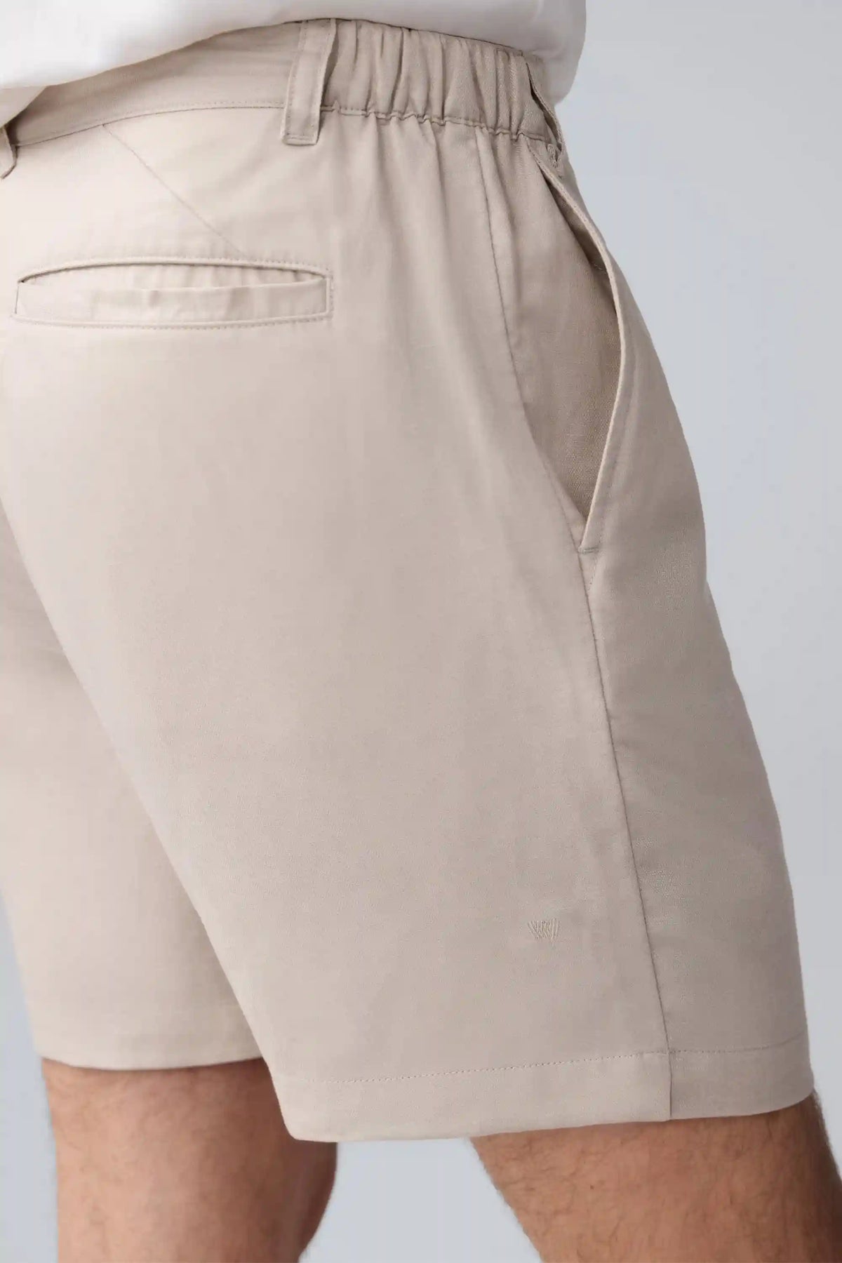 Tech Linen Pleated Short